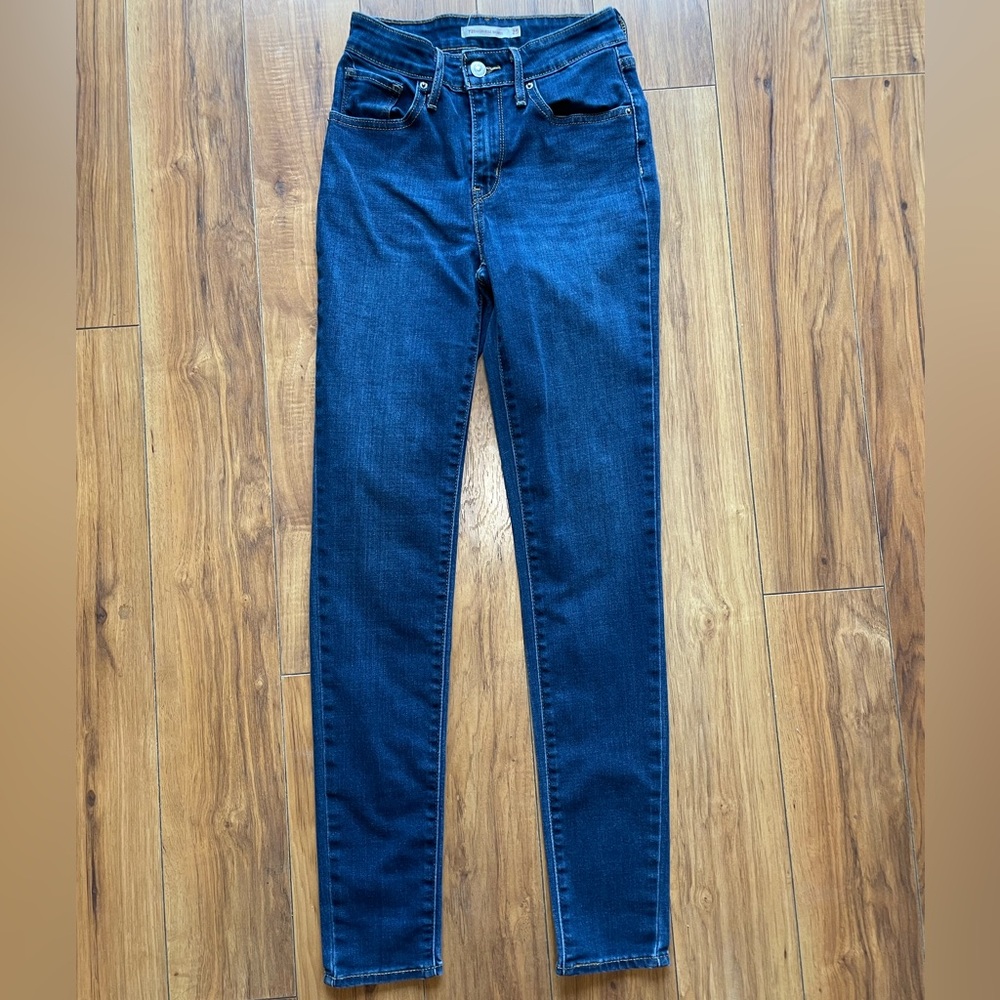 Levis’s 721 high rise skinny